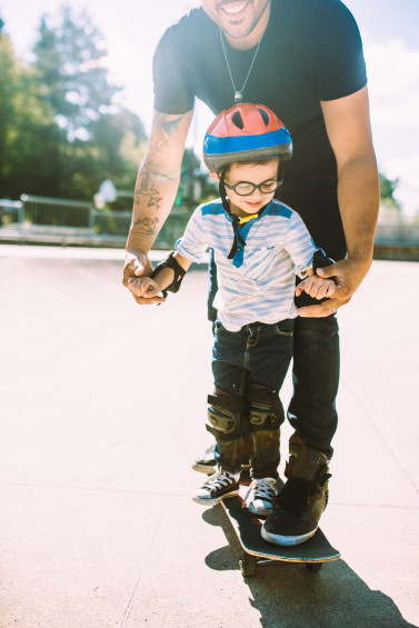 boy_dad_skateboarding